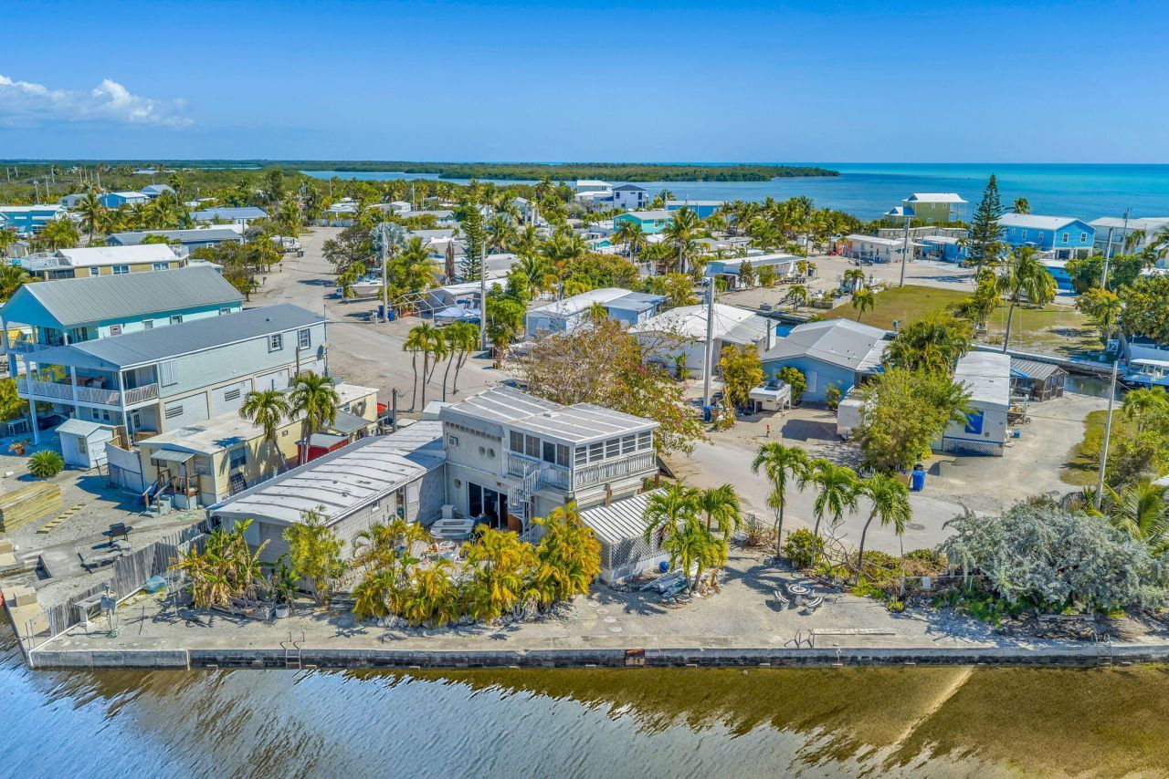 104 Sirius Lane, Geiger, FL 33040 Photo