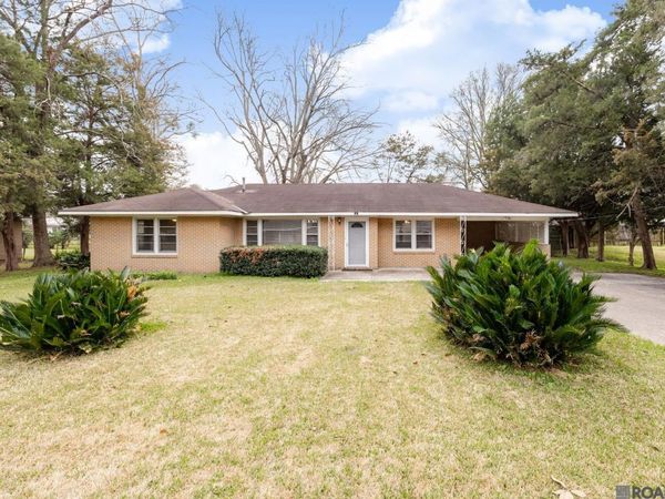 819 Ave F, Port Allen, LA 70767