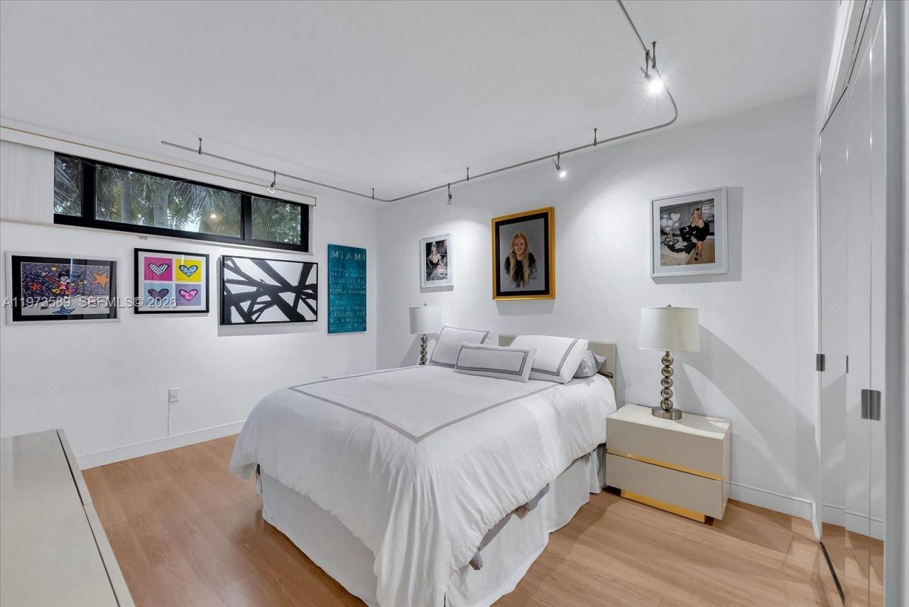 279 N Hibiscus Dr , Miami Beach, FL 33139 Photo