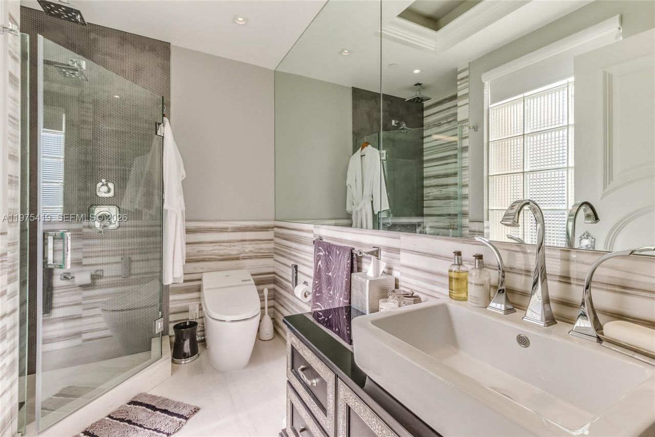 1455 Ocean Dr, Unit 1607, Miami Beach, FL 33139 Photo