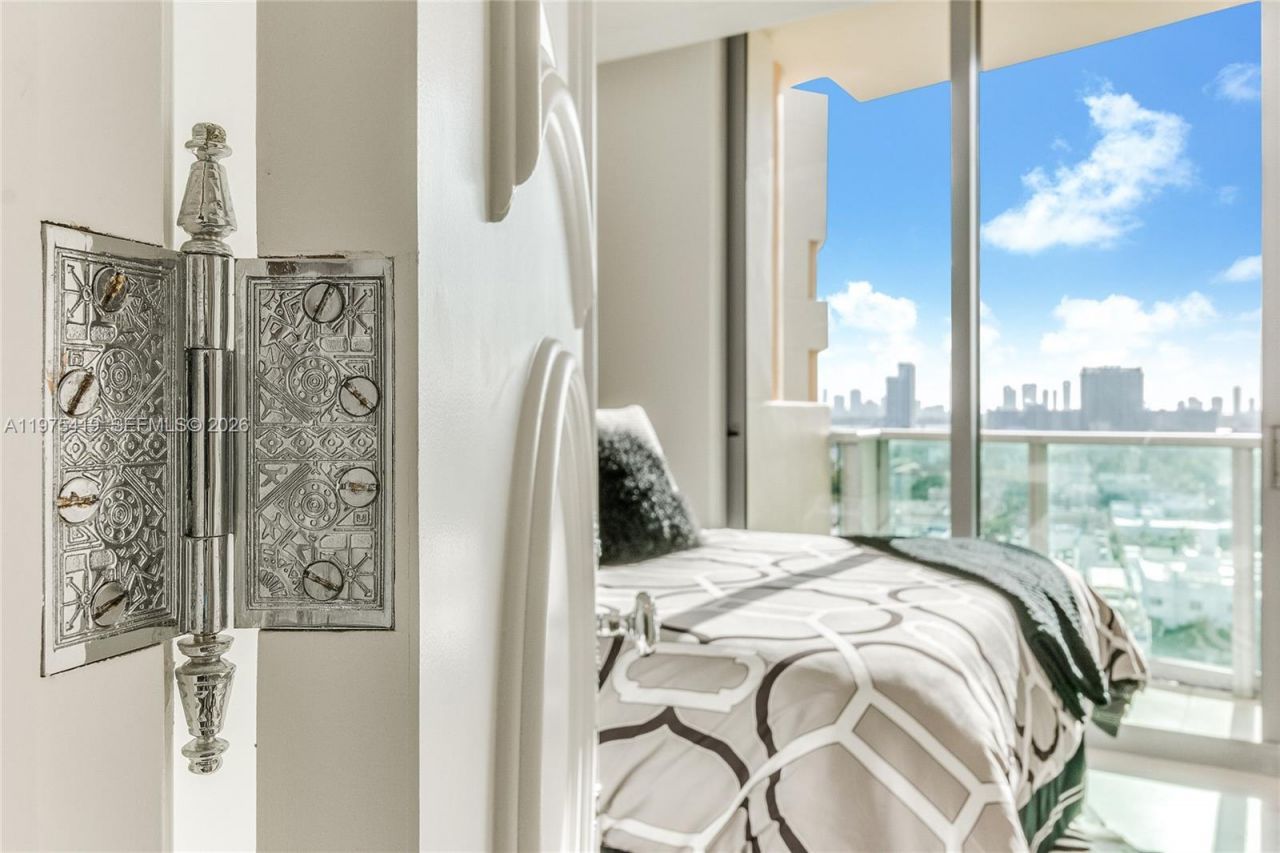 1455 Ocean Dr, Unit 1607, Miami Beach, FL 33139 Photo