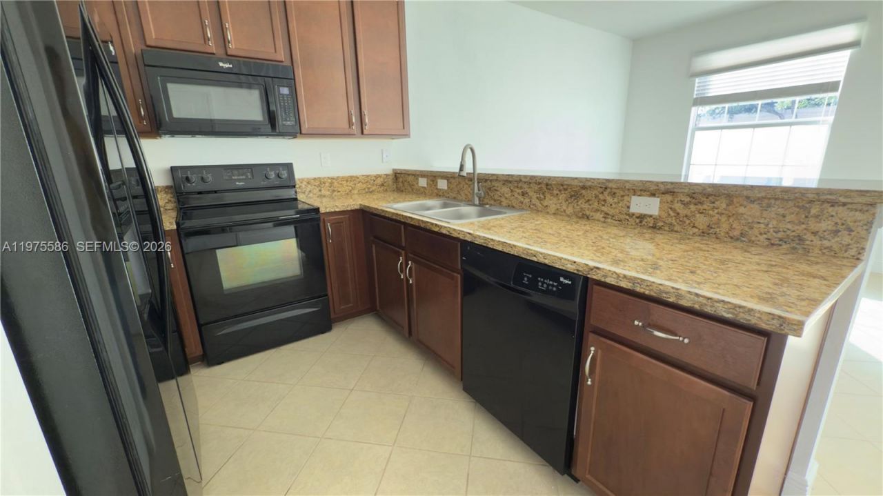 1522 SW 147th Ter, Pembroke Pines, FL 33027 Photo