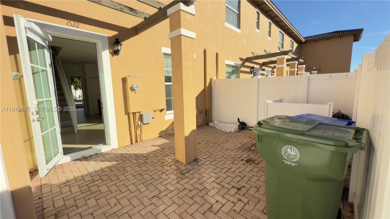 1522 SW 147th Ter, Pembroke Pines, FL 33027 Photo