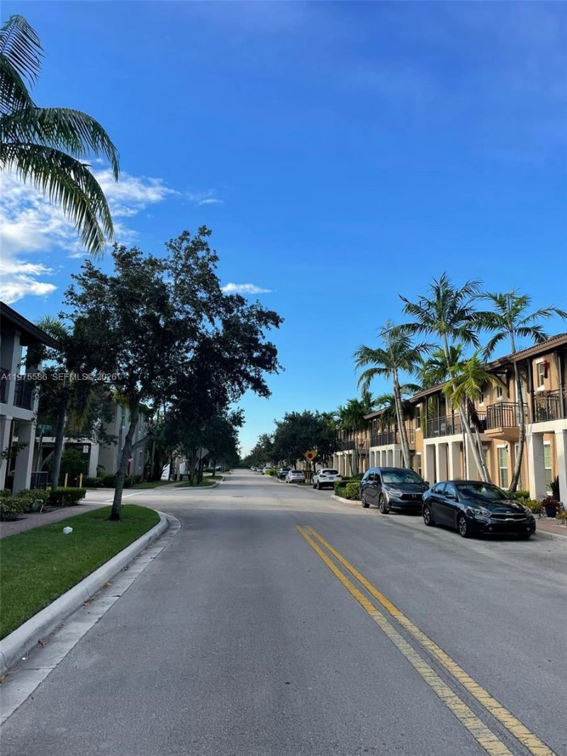 1522 SW 147th Ter, Pembroke Pines, FL 33027 Photo