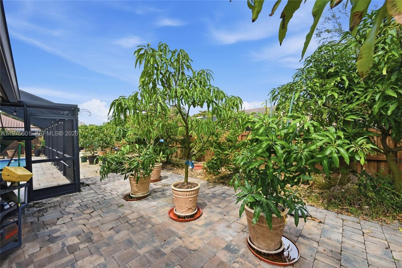 10003 NW 53rd Ct , Coral Springs, FL 33076 Photo