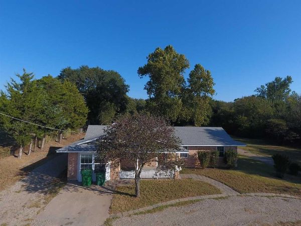 523 W Knipe Avenue, Perkins, OK 00000