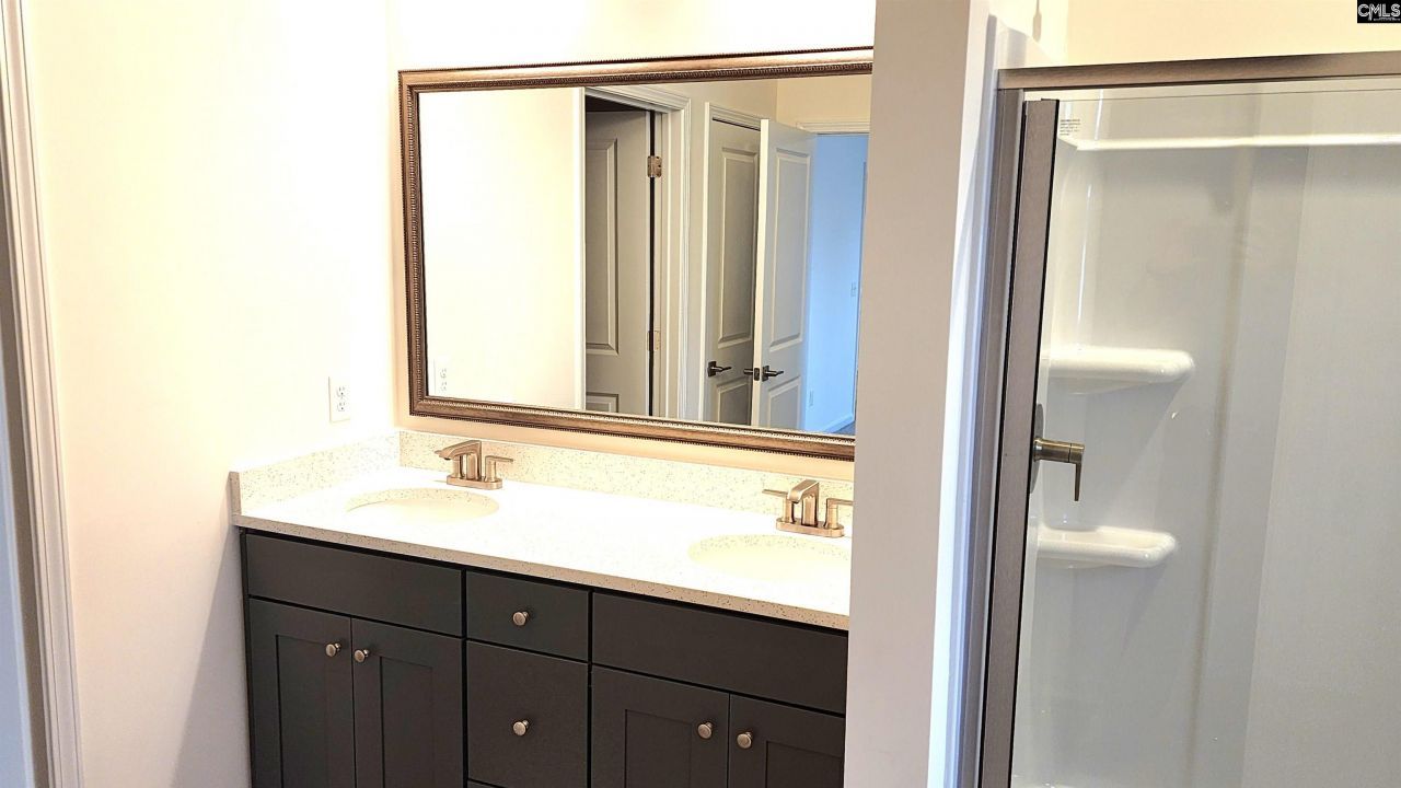 124 Locomotive (lot 06) Lane  Photo 11