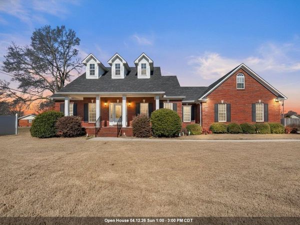 15383 Clodessa Dr, Athens, AL