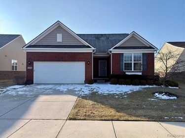 50195 Alden, CANTON, MI 48188