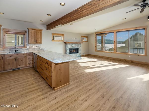 110 Palouse DR , Unit B2, Nordman, ID 83848