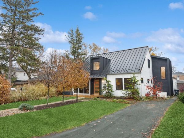 3310 Hayes Street, Evanston, IL 60201