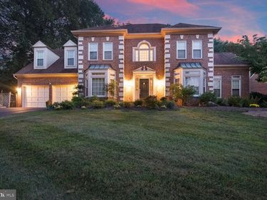 11192 LONGWOOD GROVE DRIVE, RESTON, VA 20194