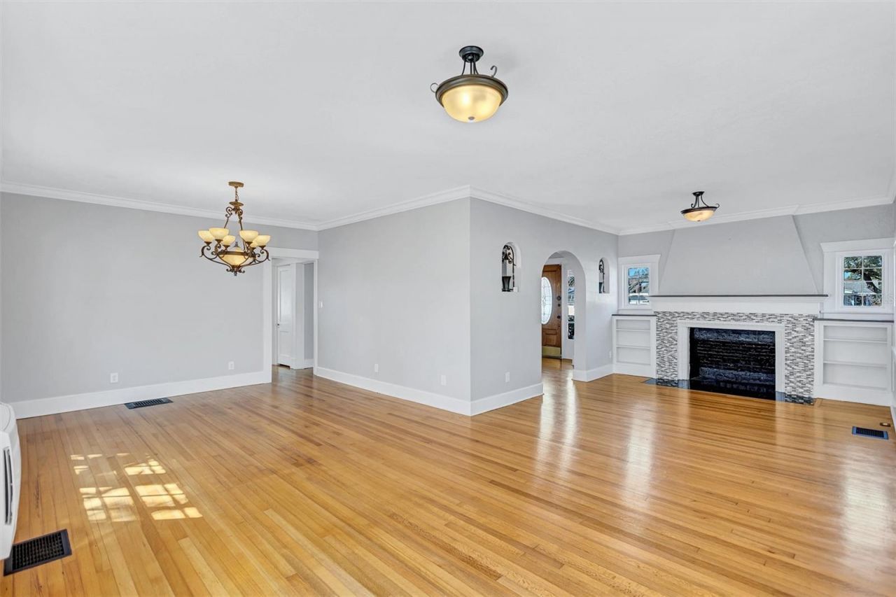 120 Park Street N, Saint Petersburg, FL 33710 Photo