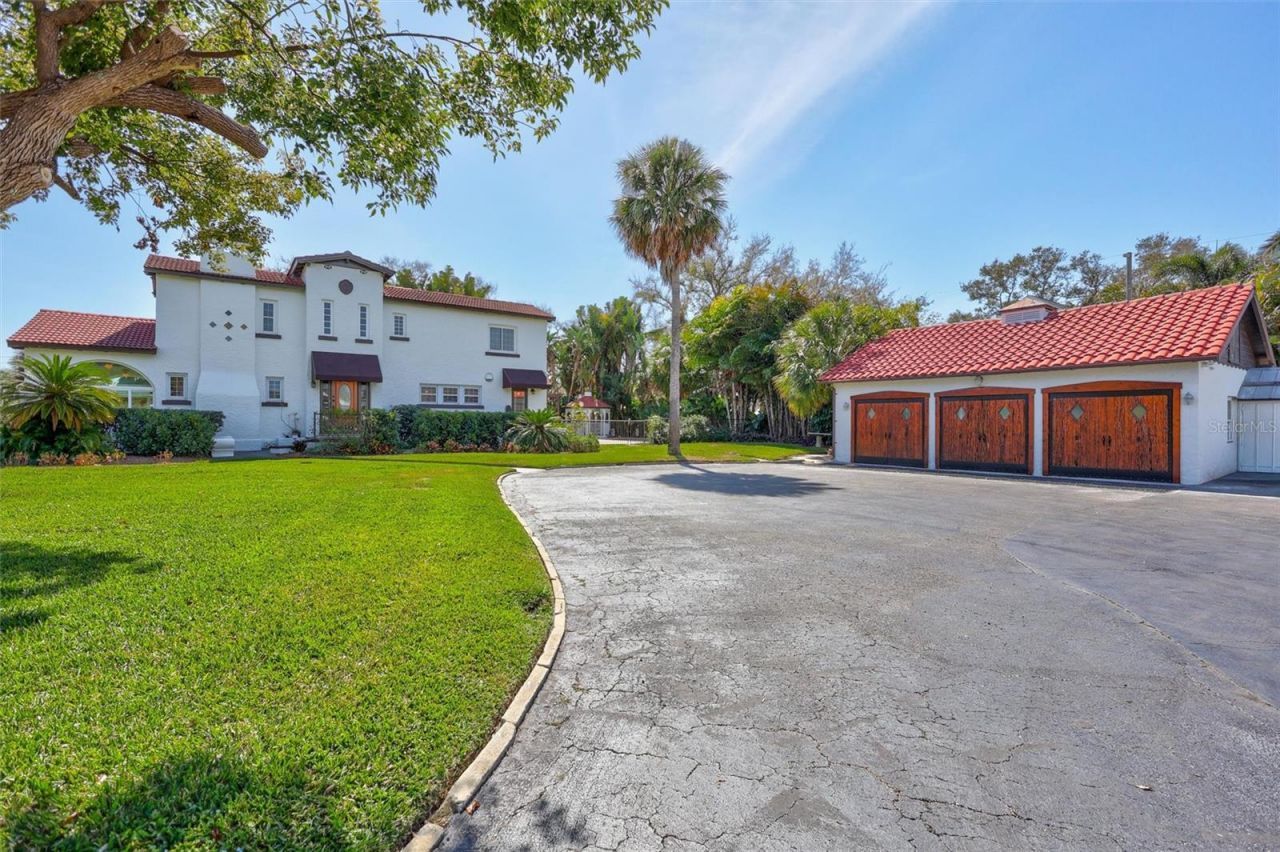 120 Park Street N, Saint Petersburg, FL 33710 Photo