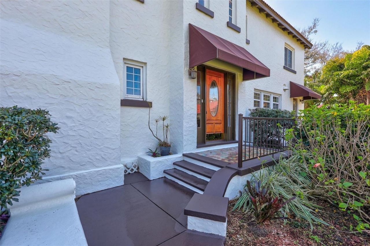 120 Park Street N, Saint Petersburg, FL 33710 Photo