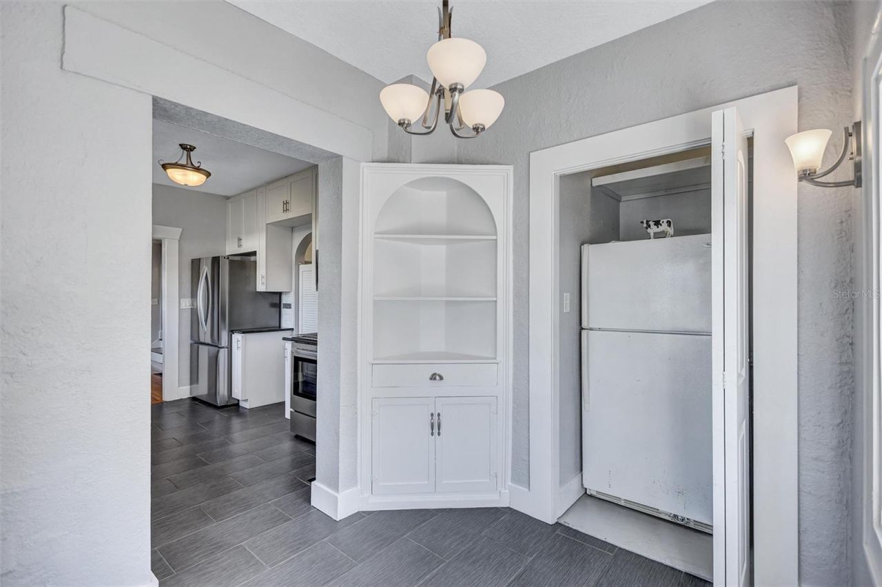 120 Park Street N, Saint Petersburg, FL 33710 Photo