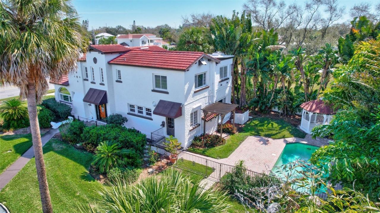 120 Park Street N, Saint Petersburg, FL 33710 Photo