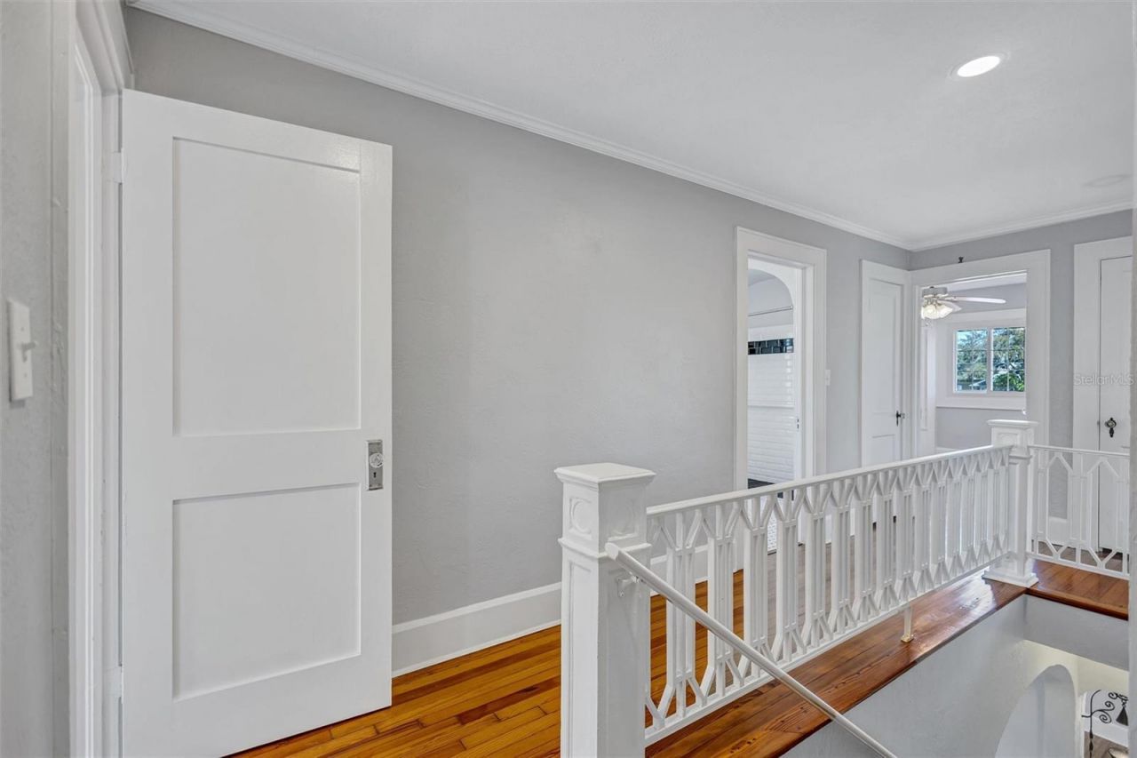 120 Park Street N, Saint Petersburg, FL 33710 Photo