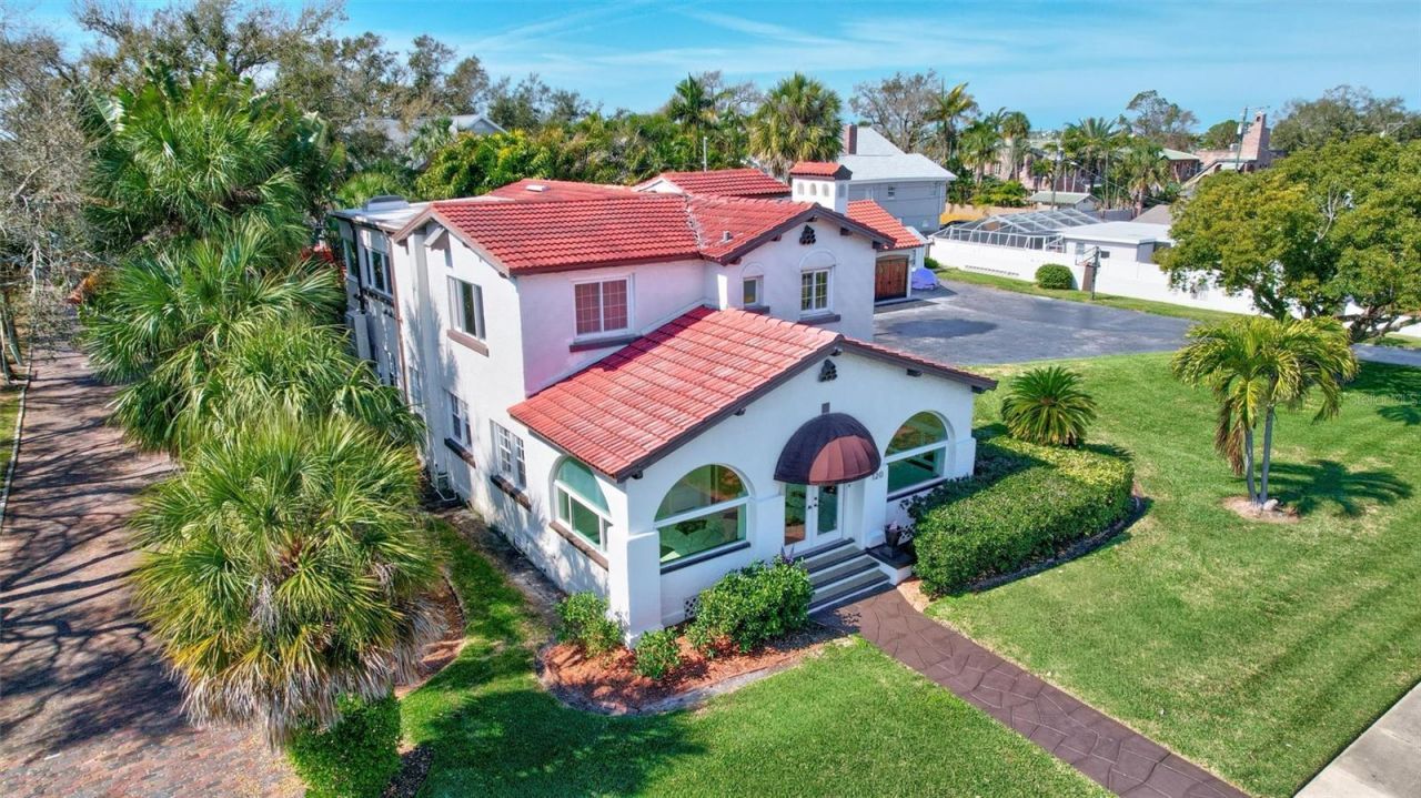 120 Park Street N, Saint Petersburg, FL 33710 Photo