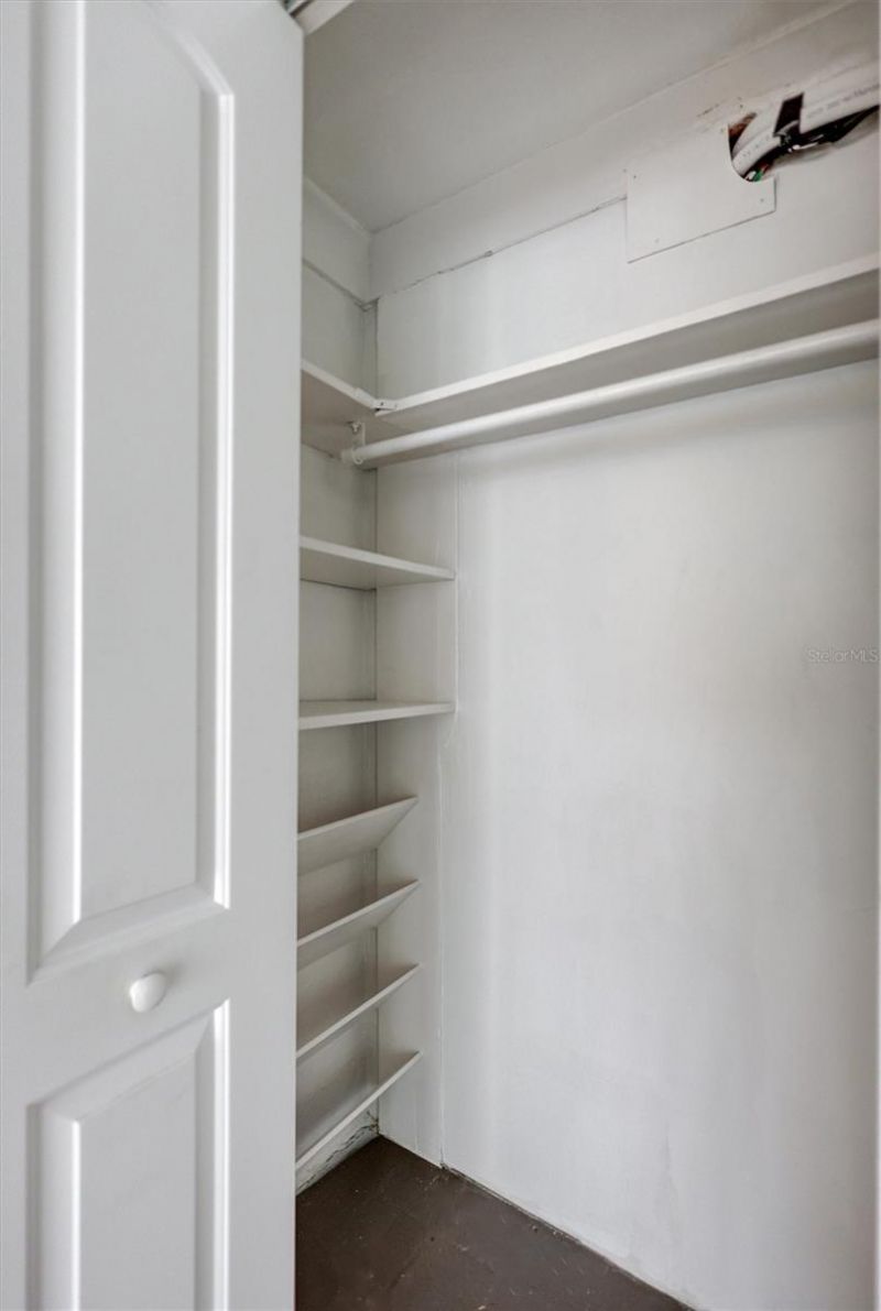 120 Park Street N, Saint Petersburg, FL 33710 Photo