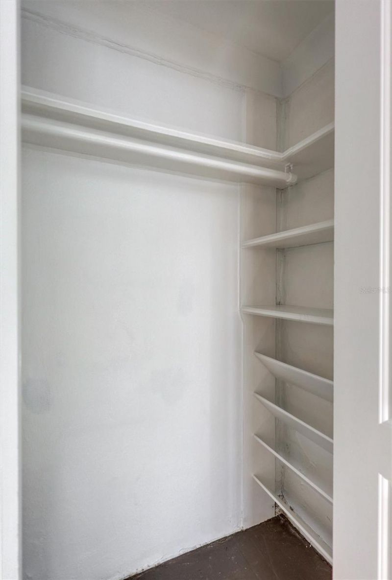 120 Park Street N, Saint Petersburg, FL 33710 Photo