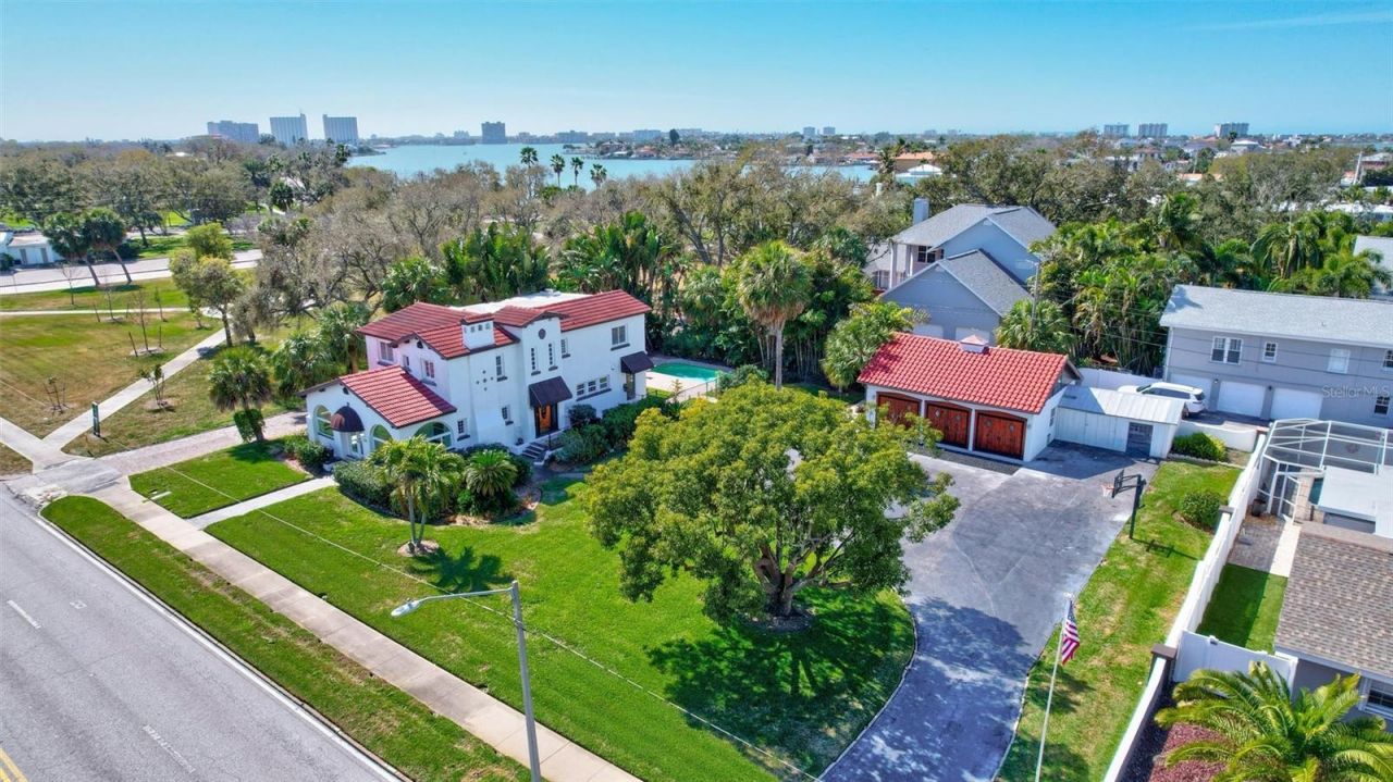 120 Park Street N, Saint Petersburg, FL 33710 Photo