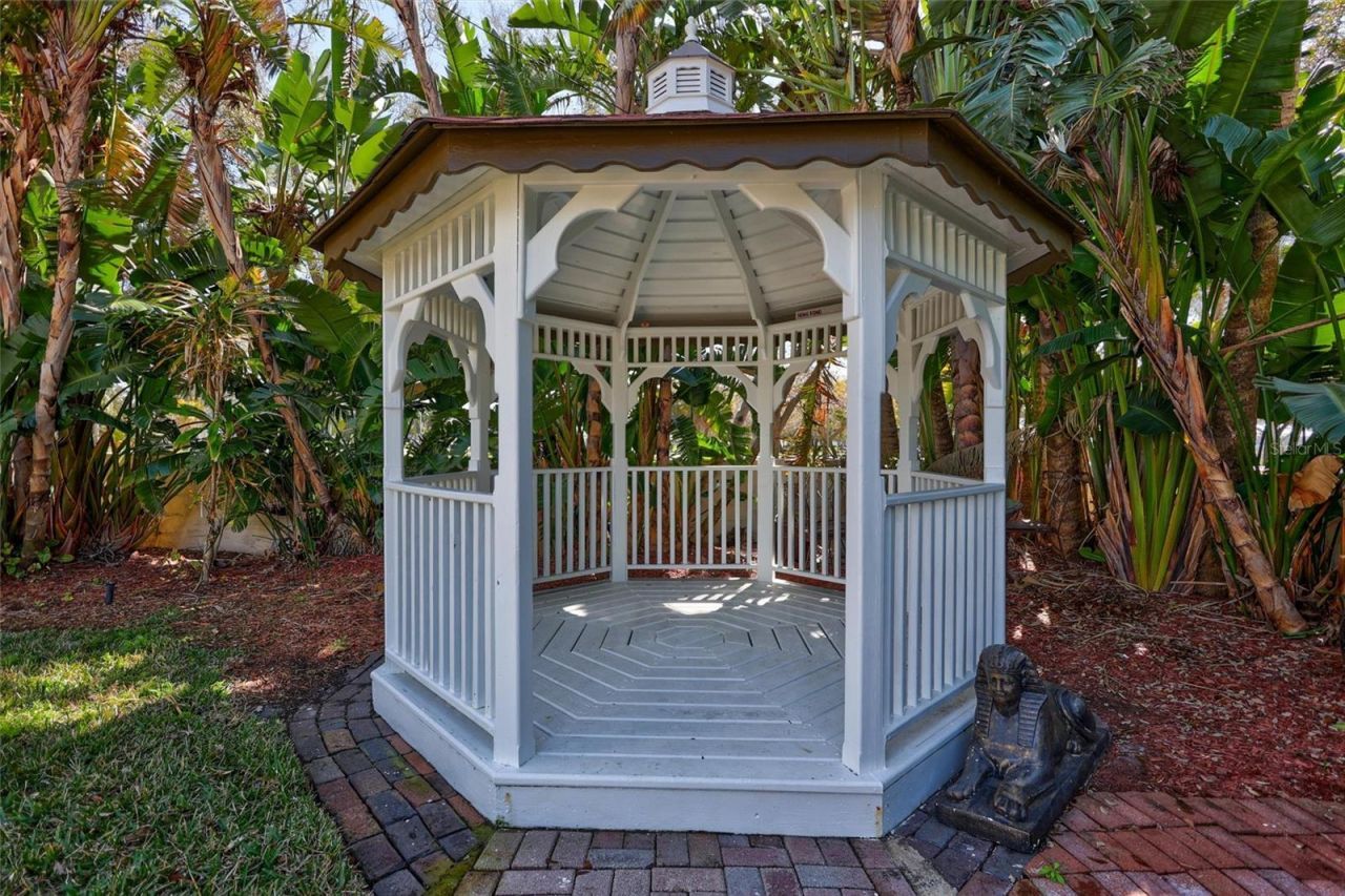 120 Park Street N, Saint Petersburg, FL 33710 Photo