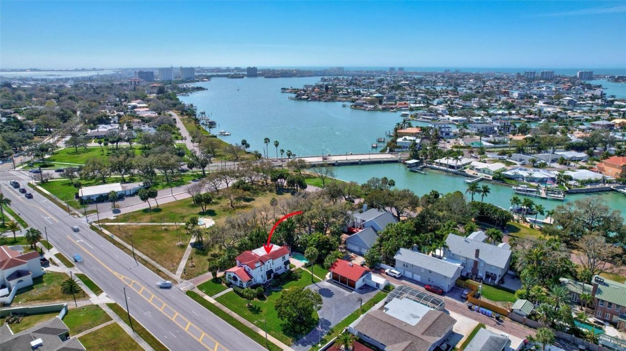 120 Park Street N, Saint Petersburg, FL 33710 Photo