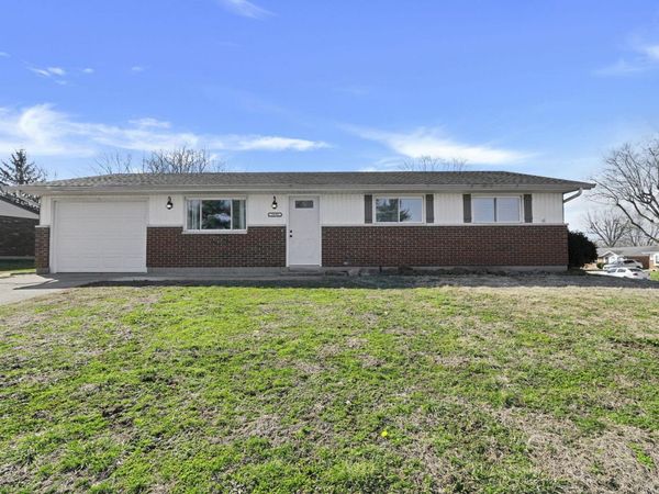 1935 Arapaho Drive , Circleville, OH 43113