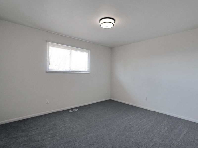 1935 Arapaho Drive, Circleville, OH 43113 Photo 15