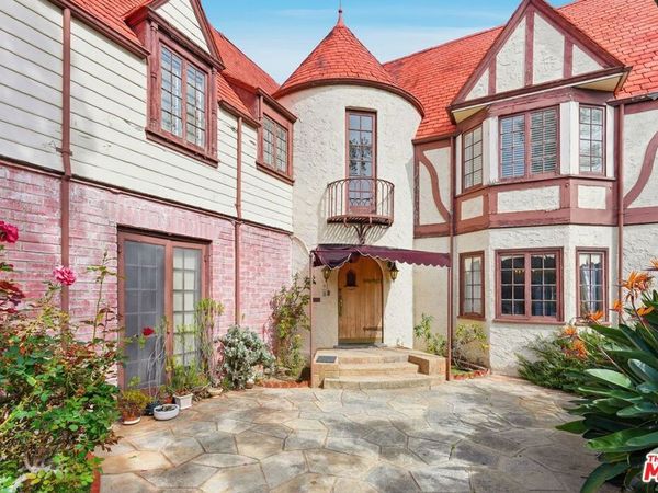 1140 Benedict Canyon Drive, Beverly Hills, CA 90210