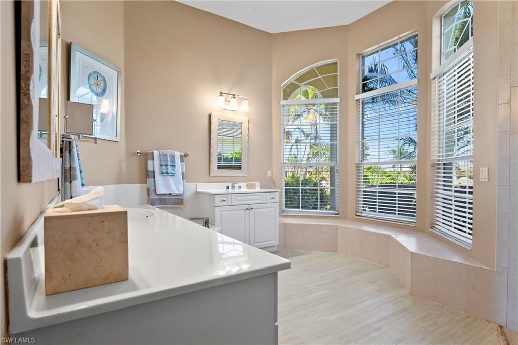 2724 SW 45th St , Cape Coral, FL 33914 Photo