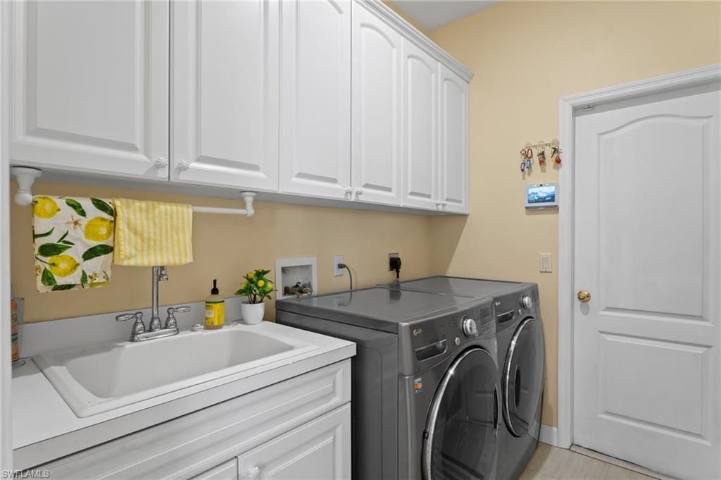 2724 SW 45th St , Cape Coral, FL 33914 Photo