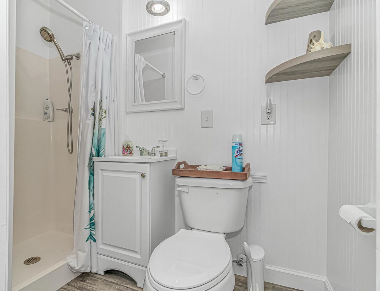 2104 Adams Circle  Photo 17