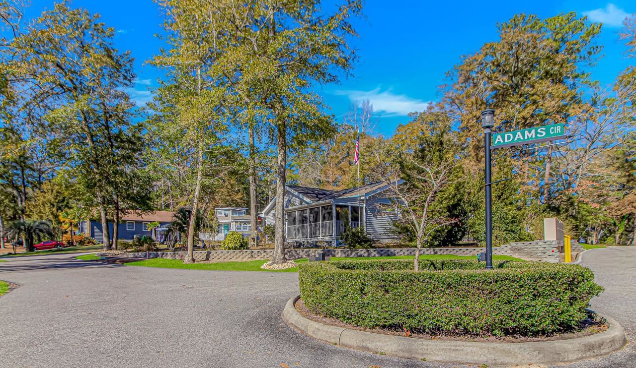 2104 Adams Circle  Photo 21