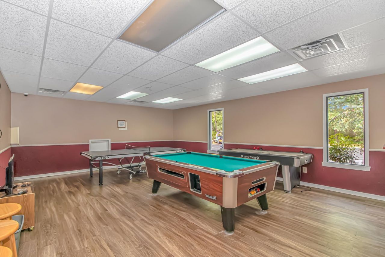 2104 Adams Circle  Photo 25