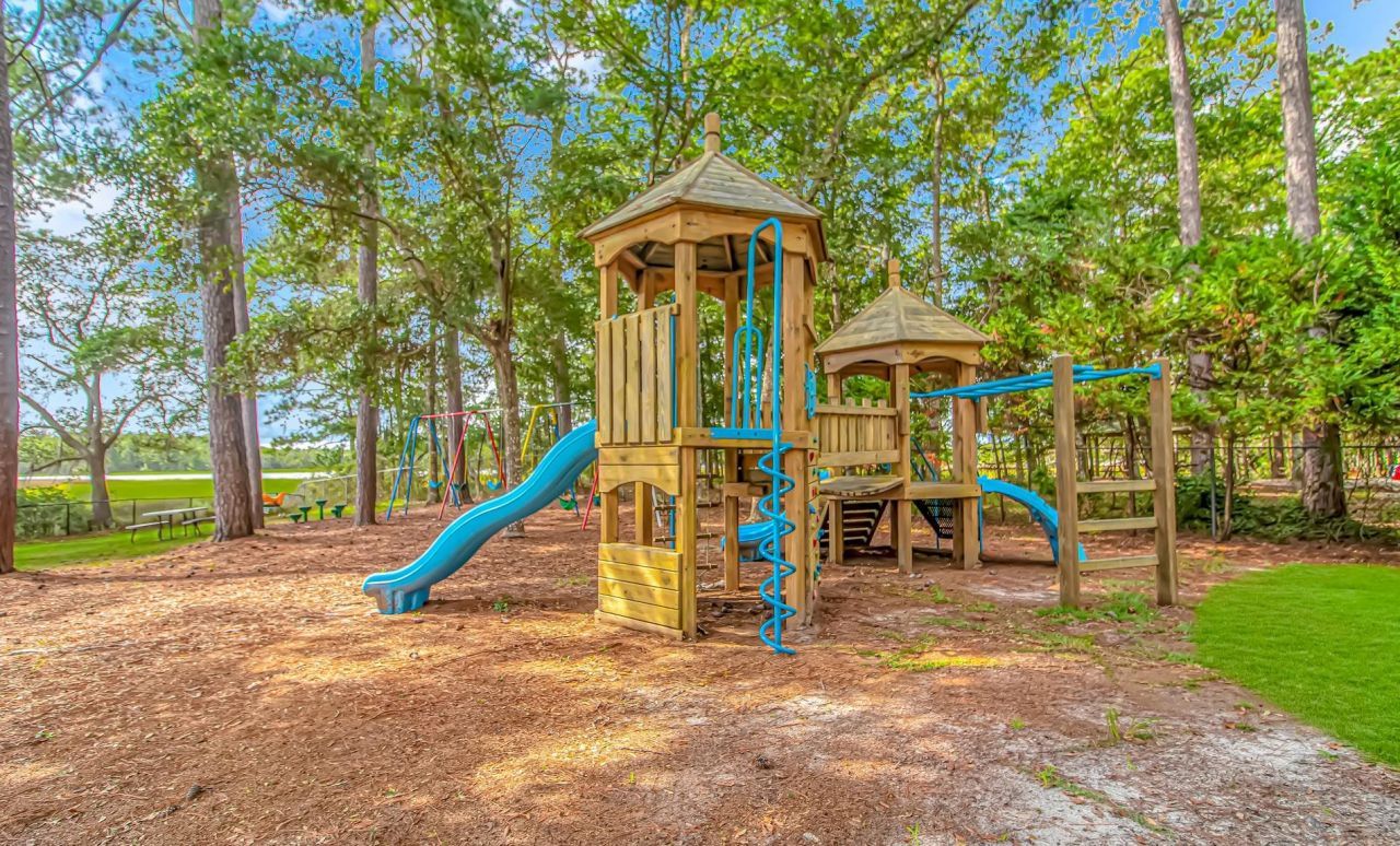 2104 Adams Circle  Photo 28