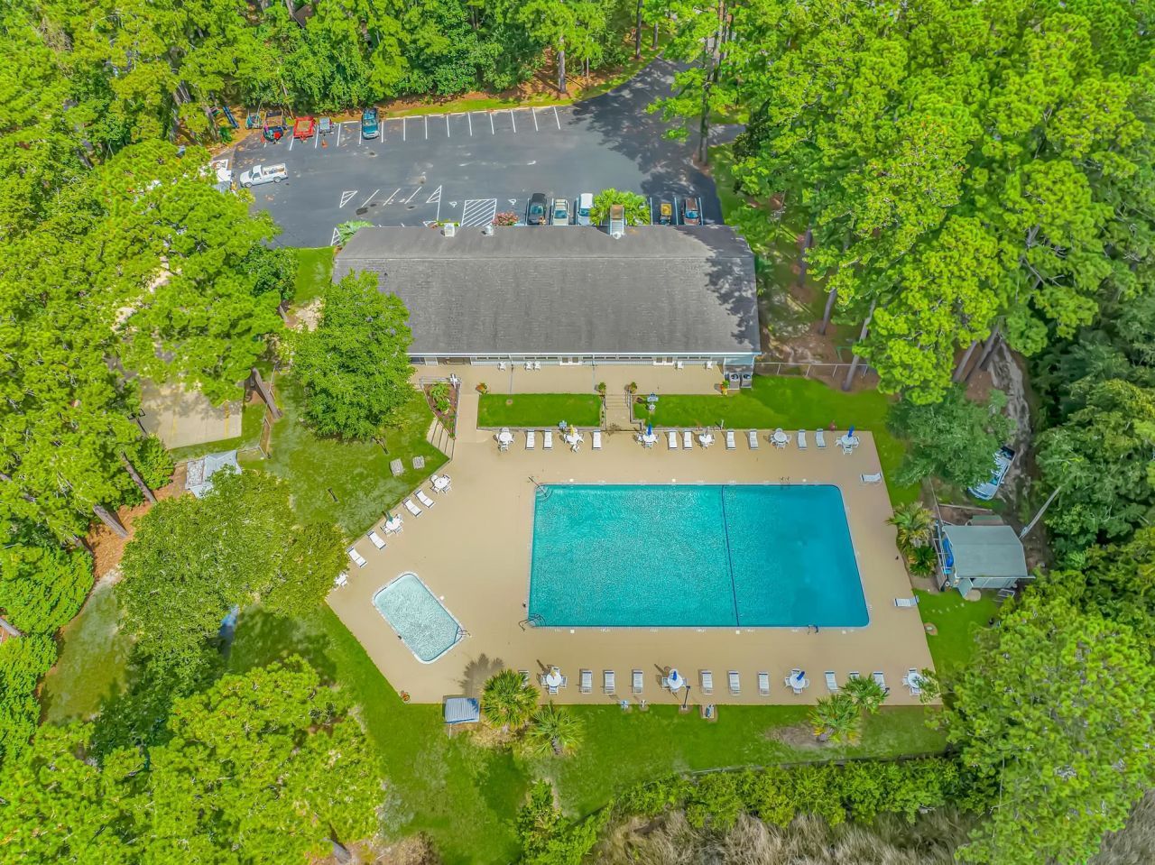 2104 Adams Circle  Photo 32