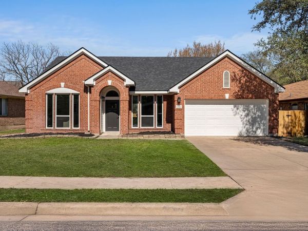 1516 Natural Bridge LN, Pflugerville, TX 78660