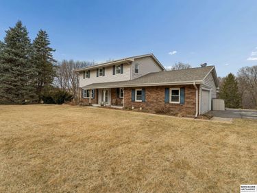 6432 Sorensen Lane , Omaha, NE 68122