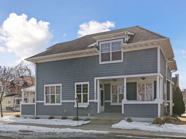 1612 Summit Hill, Eagan, MN 55122