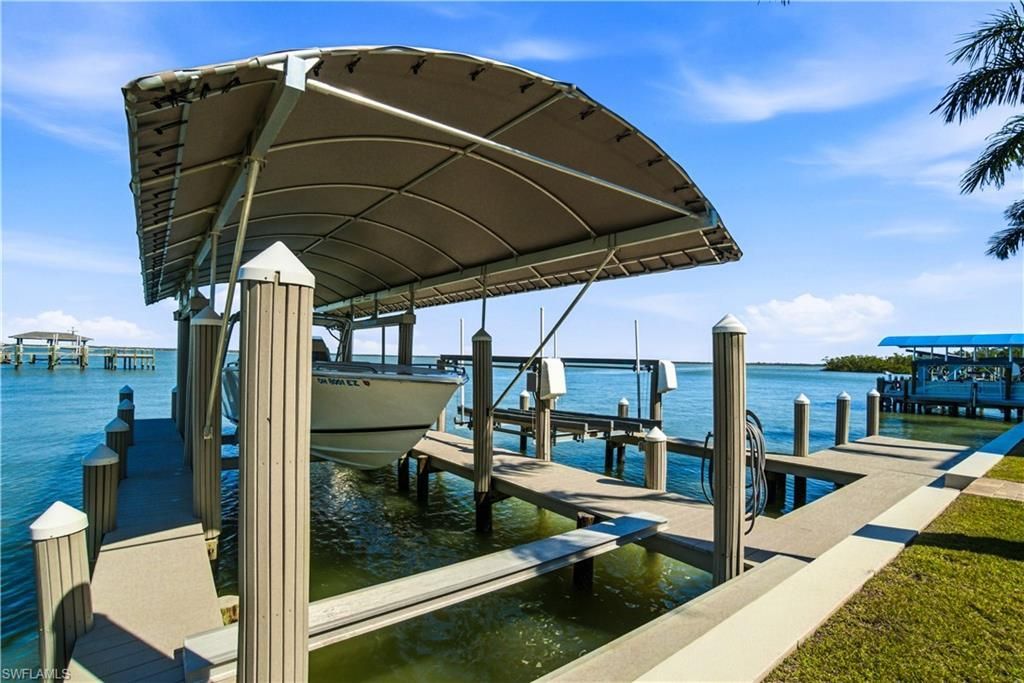 55 Fairview Blvd , Fort Myers Beach, FL 33931 Photo