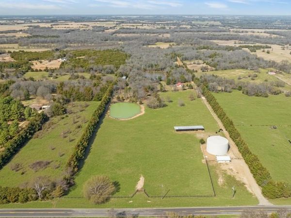 1602 Farm Road 1510, Brookston, TX 75421