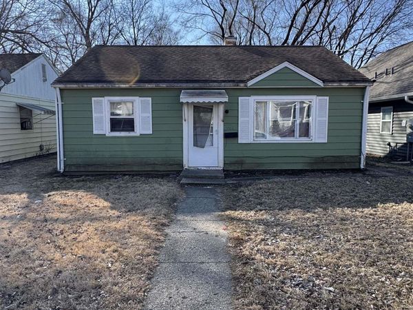 1006 E BEHRENDS Avenue, Peoria, IL 61603