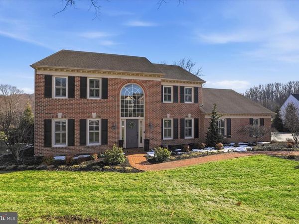 2842 WIMBLEDON LANE, LANCASTER, PA 17601