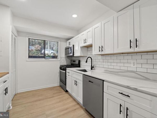 55 SKYHILL ROAD, Unit 101, ALEXANDRIA, VA 22314