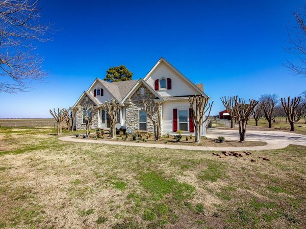 3383 Henderson Road, England, AR 72046