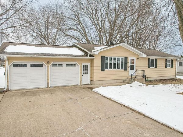 1010 Farmer Avenue, Tomah, WI 54660