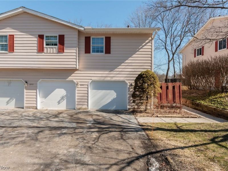 8747 Fox Rest Drive, Brecksville, OH 44141 Photo 1