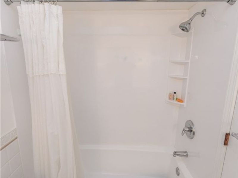 8747 Fox Rest Drive, Brecksville, OH 44141 Photo 28